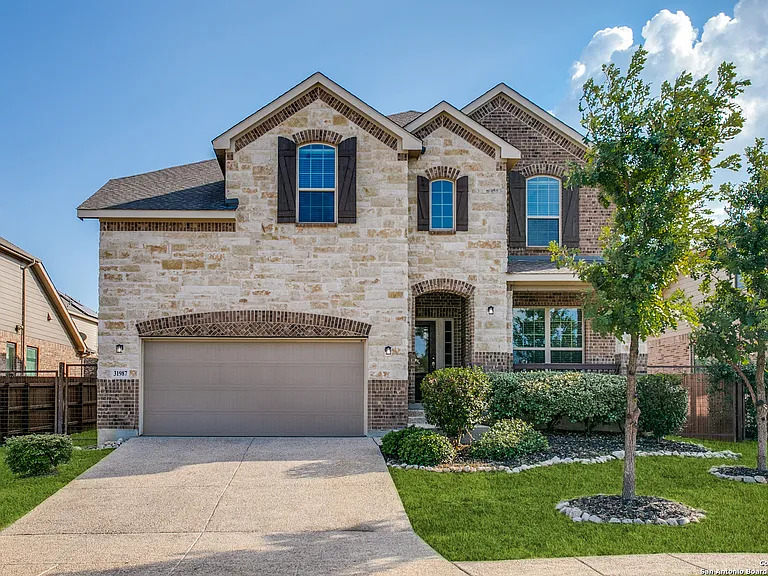 Patio, deck and fence cleaning in Houston